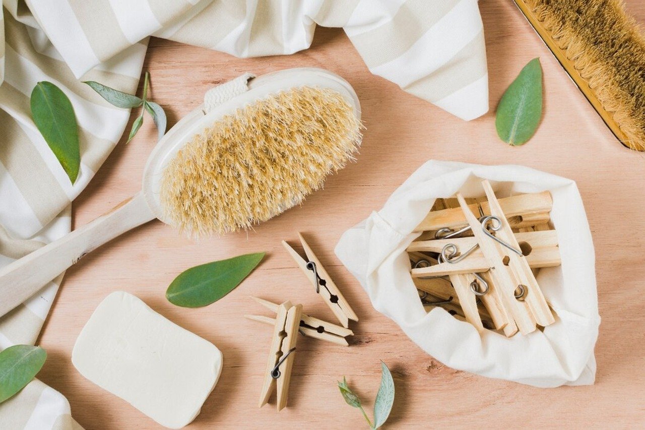 Nettoyage écologique de votre maison : pourquoi adopter des solutions naturelles ?
